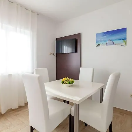 Appartamento Sanja Suta *